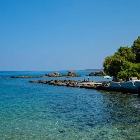 Chania Flat With Venezian Port View *