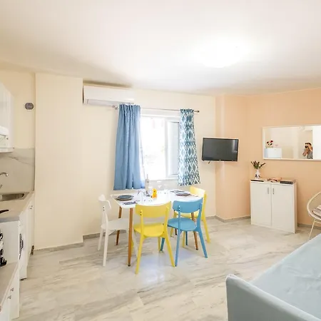 Chania Flat With Venezian Port View Apartment